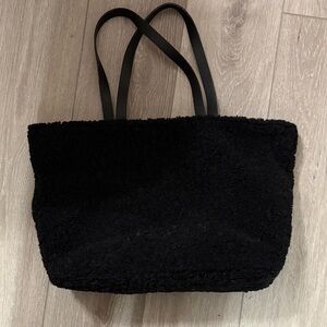 Sherpa tote